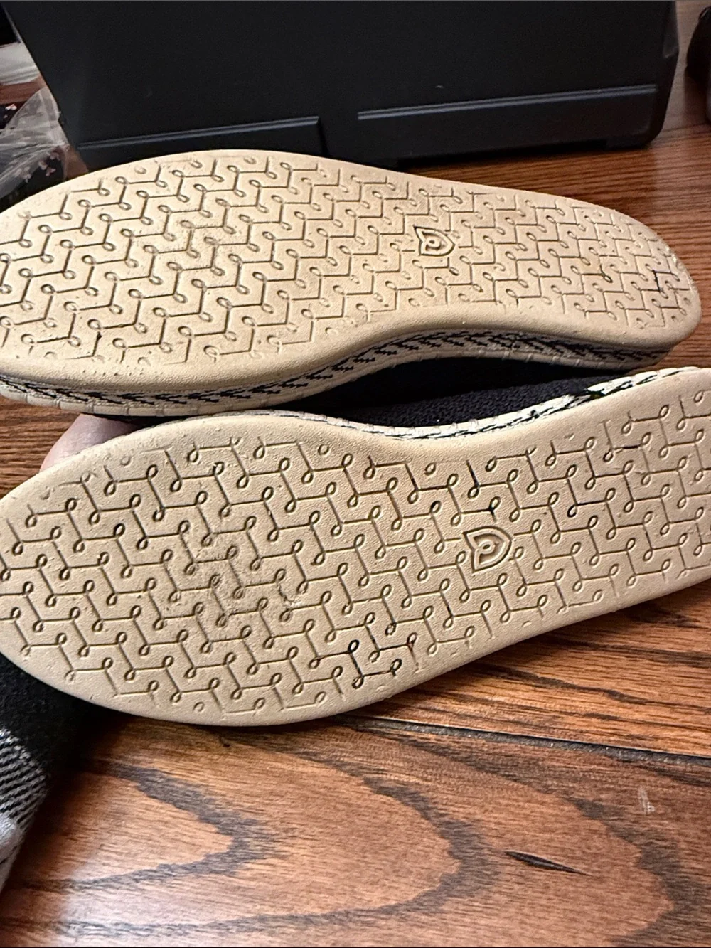 Rothy’s Black Knit Espadrille ballet Flats Slip On Coastal Travel Shoes 8.5